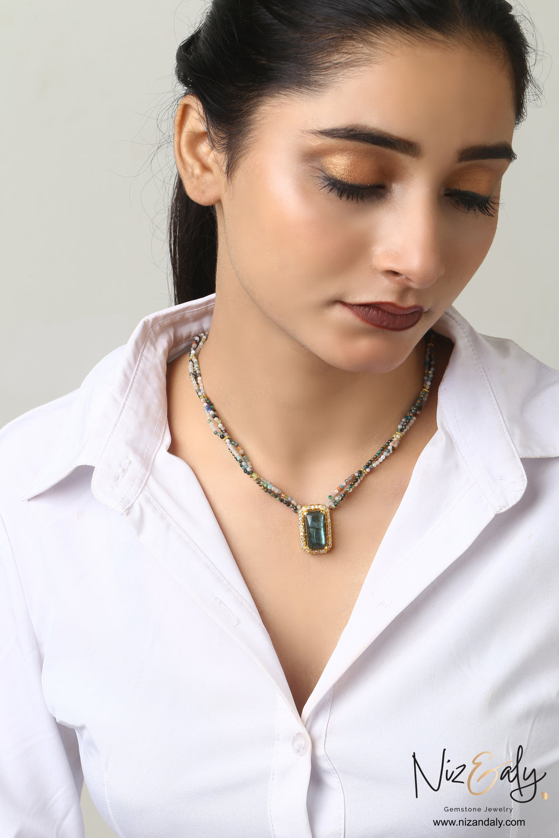 Echo of Light Labradorite Pendant Necklace