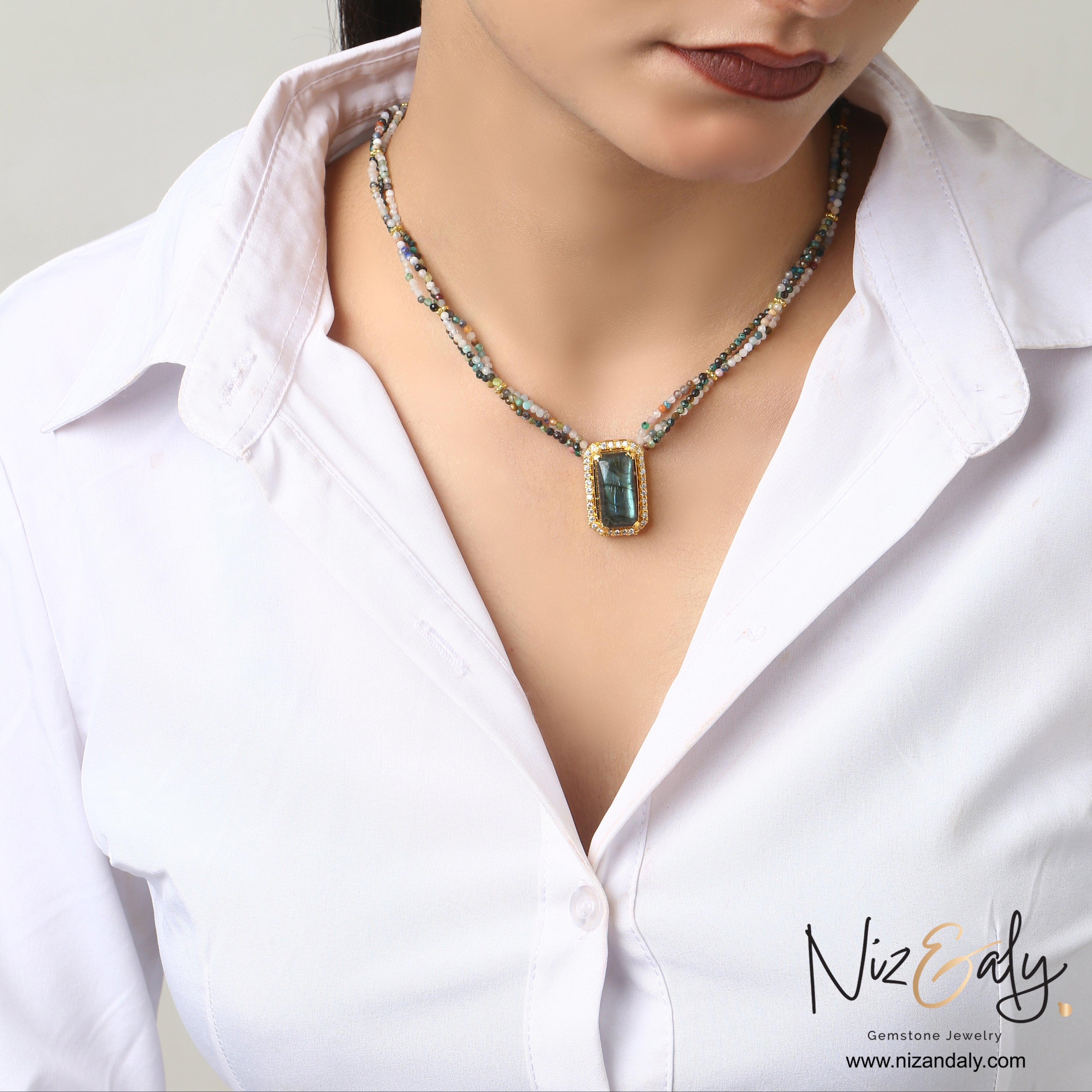 Labradorite Solitaire Pendant Necklace — Flashing Fire Gemstone