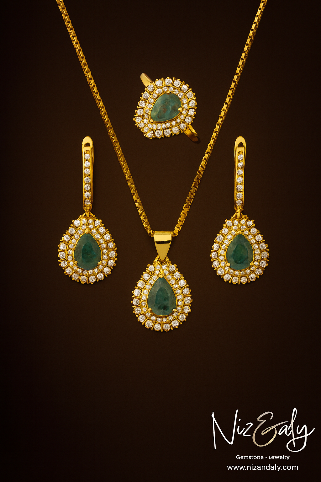 Emerald Reverie - Emerald Pendant Set