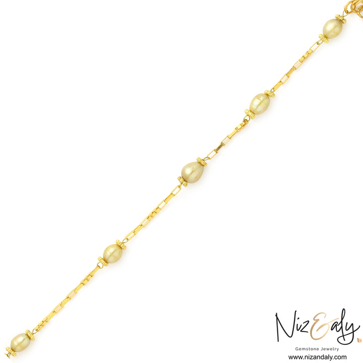 Freshwater pearl bracelet with gold-plated sterling silver chain
