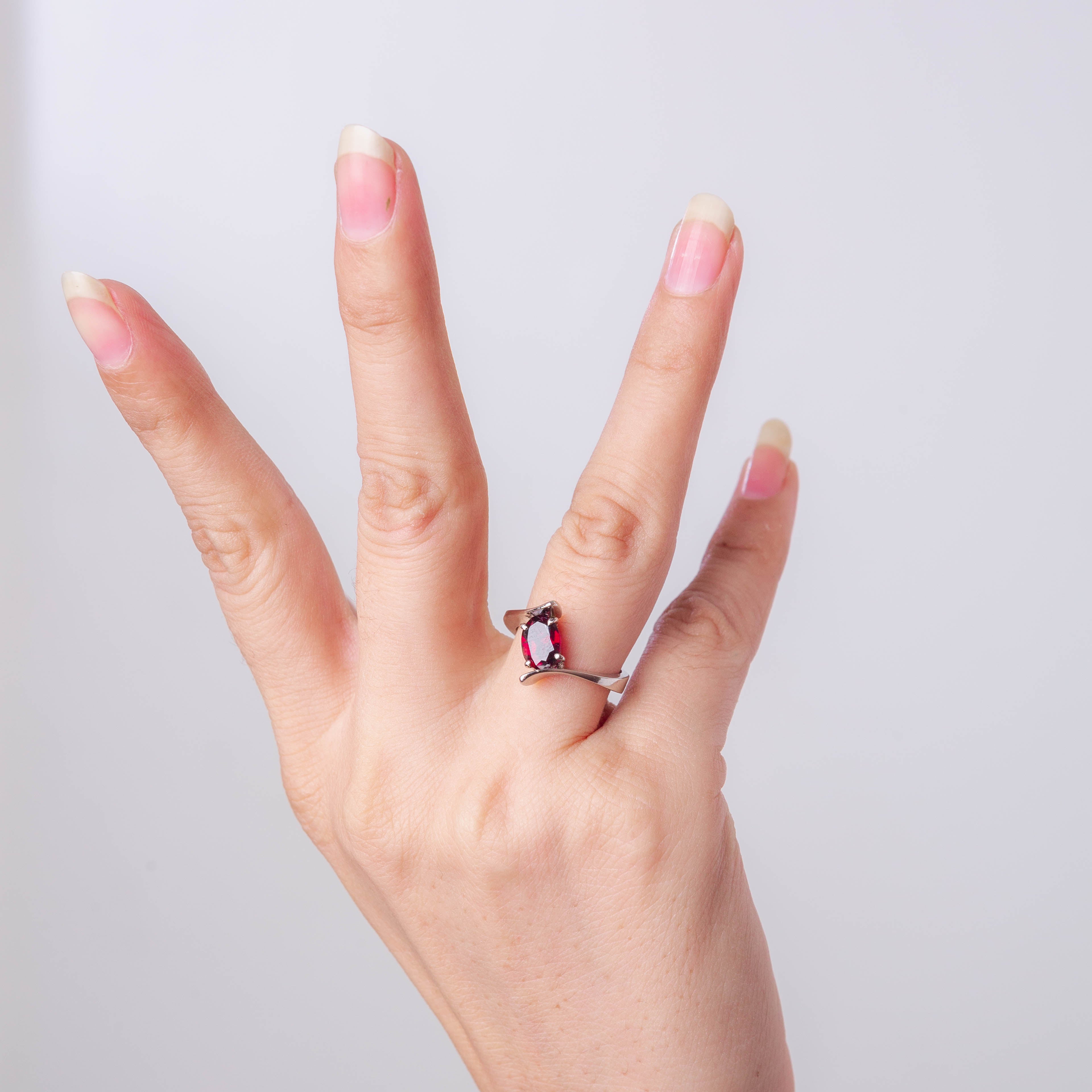 Handmade red gemstone ring in 925 silver
