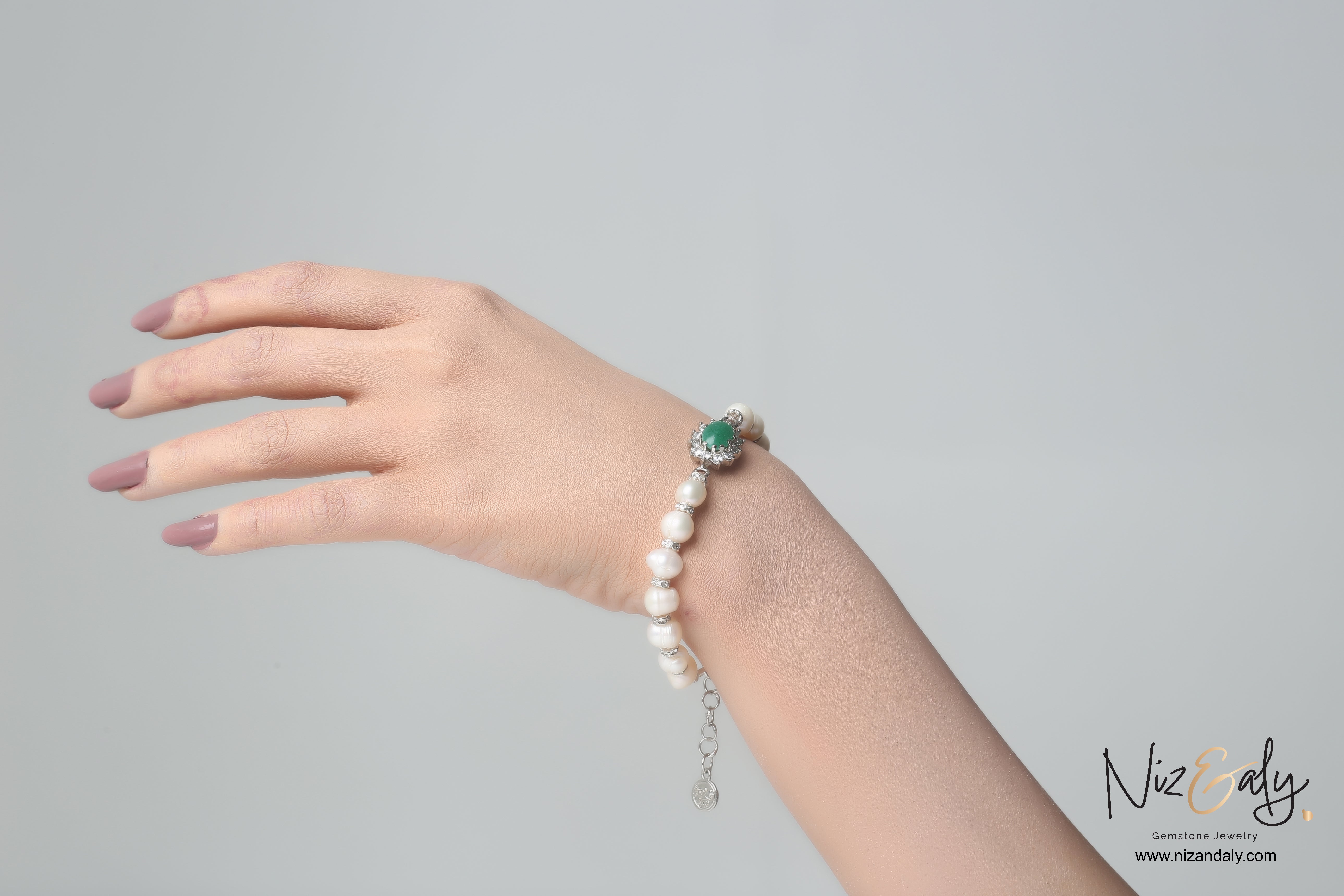 Green Jade and Fresh Water Pearl Bracelet