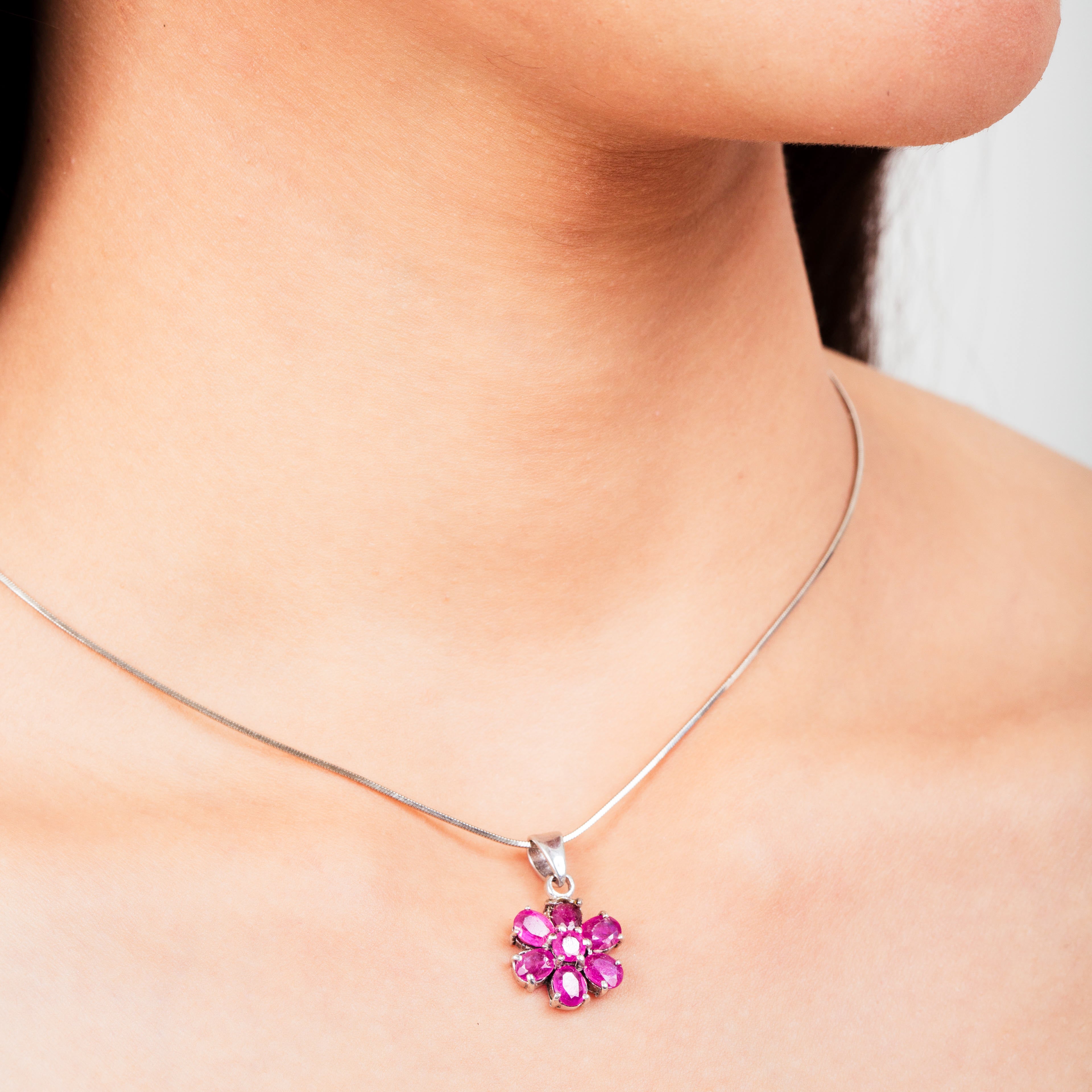 Ruby Flower Pendant (7 rubies)