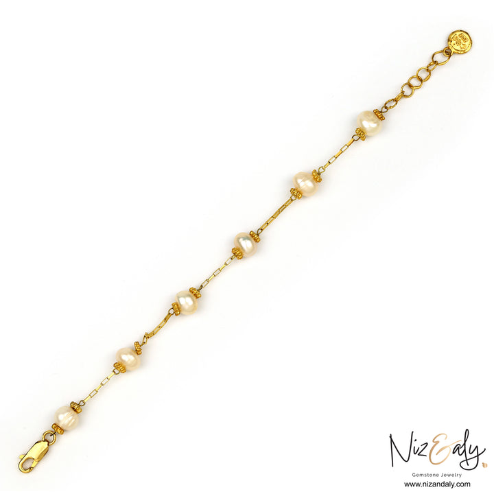 Gold-plated freshwater pearl bracelet in 925 sterling silver with delicate 7 mm pearls