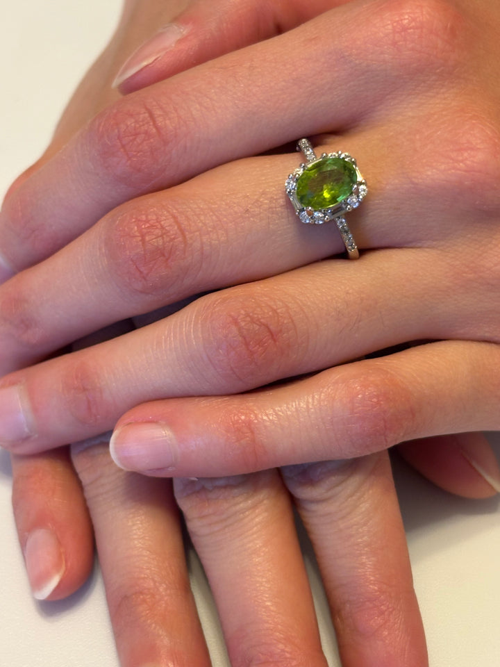 Peridot Ring (Olive Bloom)