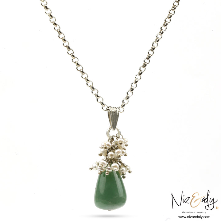 Niz & Aly dainty pendant featuring a smooth green aventurine drop stone accented with a cluster of small white pearls.