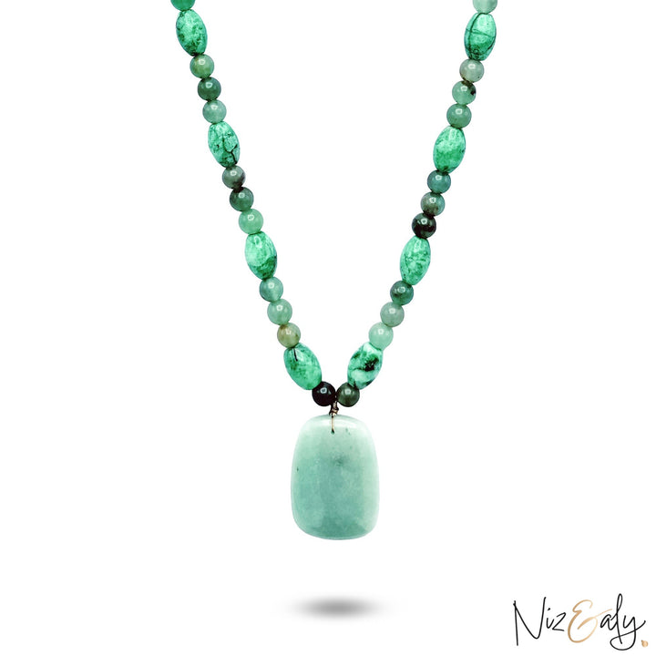 Niz & Aly green aventurine and agate beaded necklace featuring a large, smooth polished gemstone pendant.