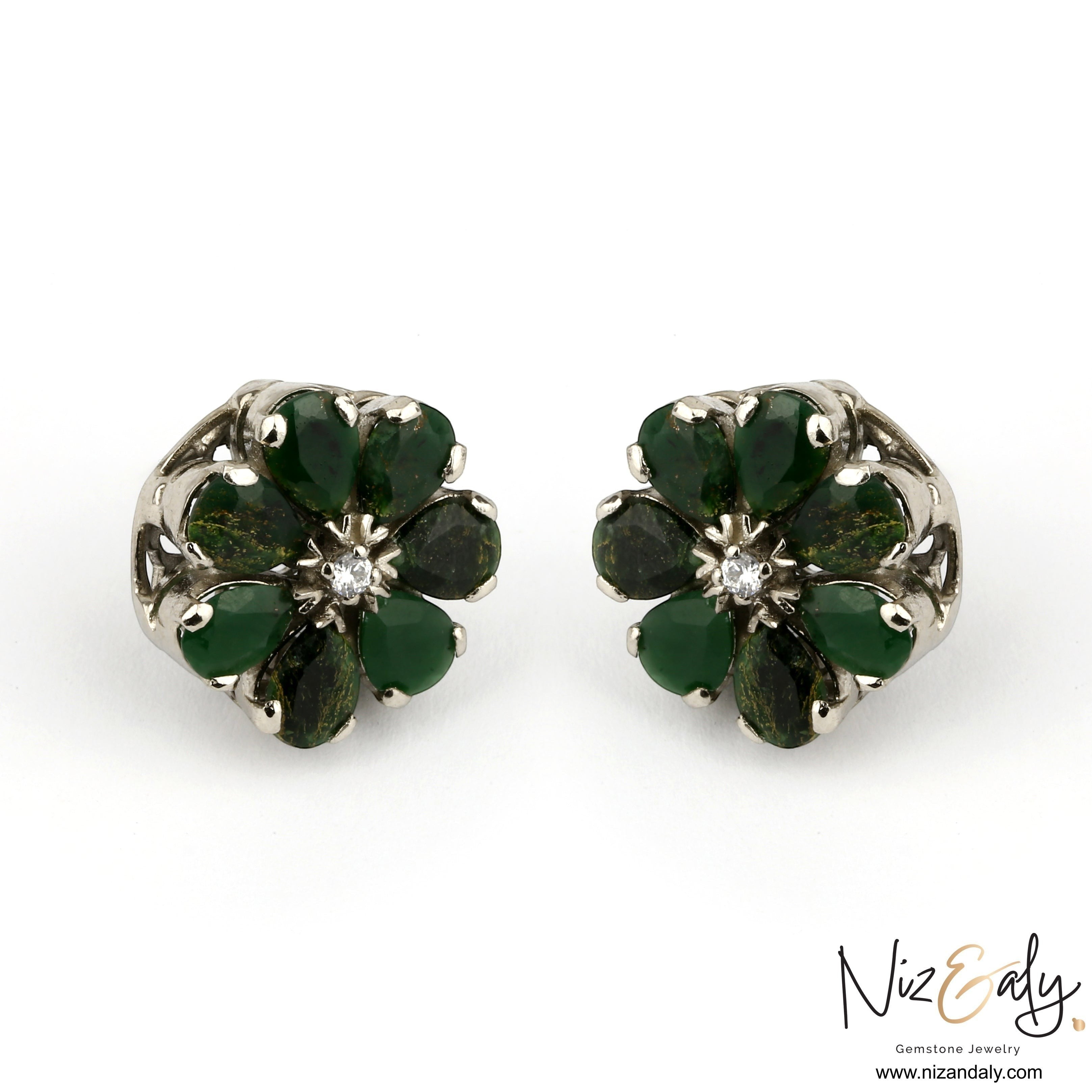 Niz & Aly green chrysoprase flower-shaped ear studs with a central sparkling stone in a refined silver setting.