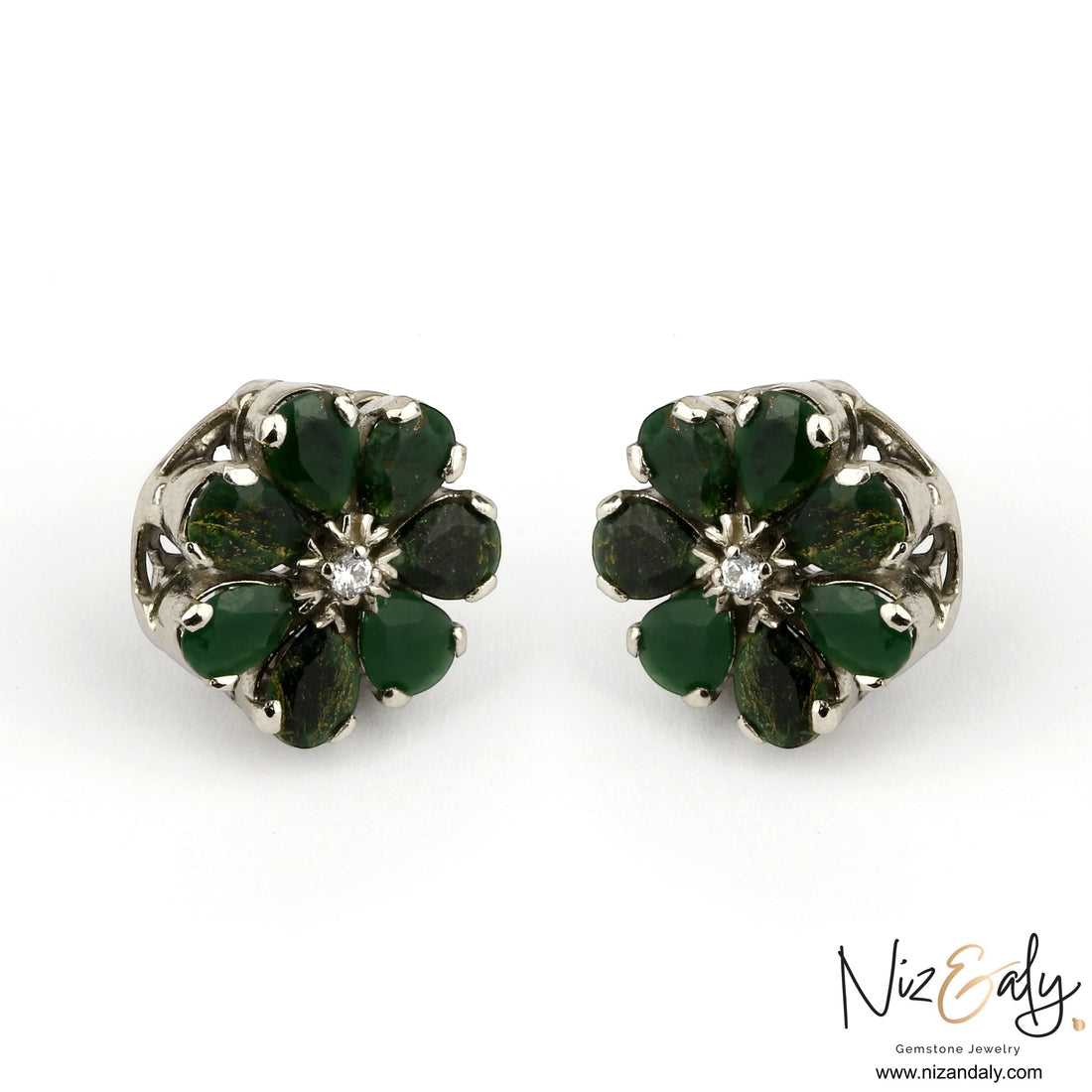 Niz & Aly green chrysoprase flower-shaped ear studs with a central sparkling stone in a refined silver setting.