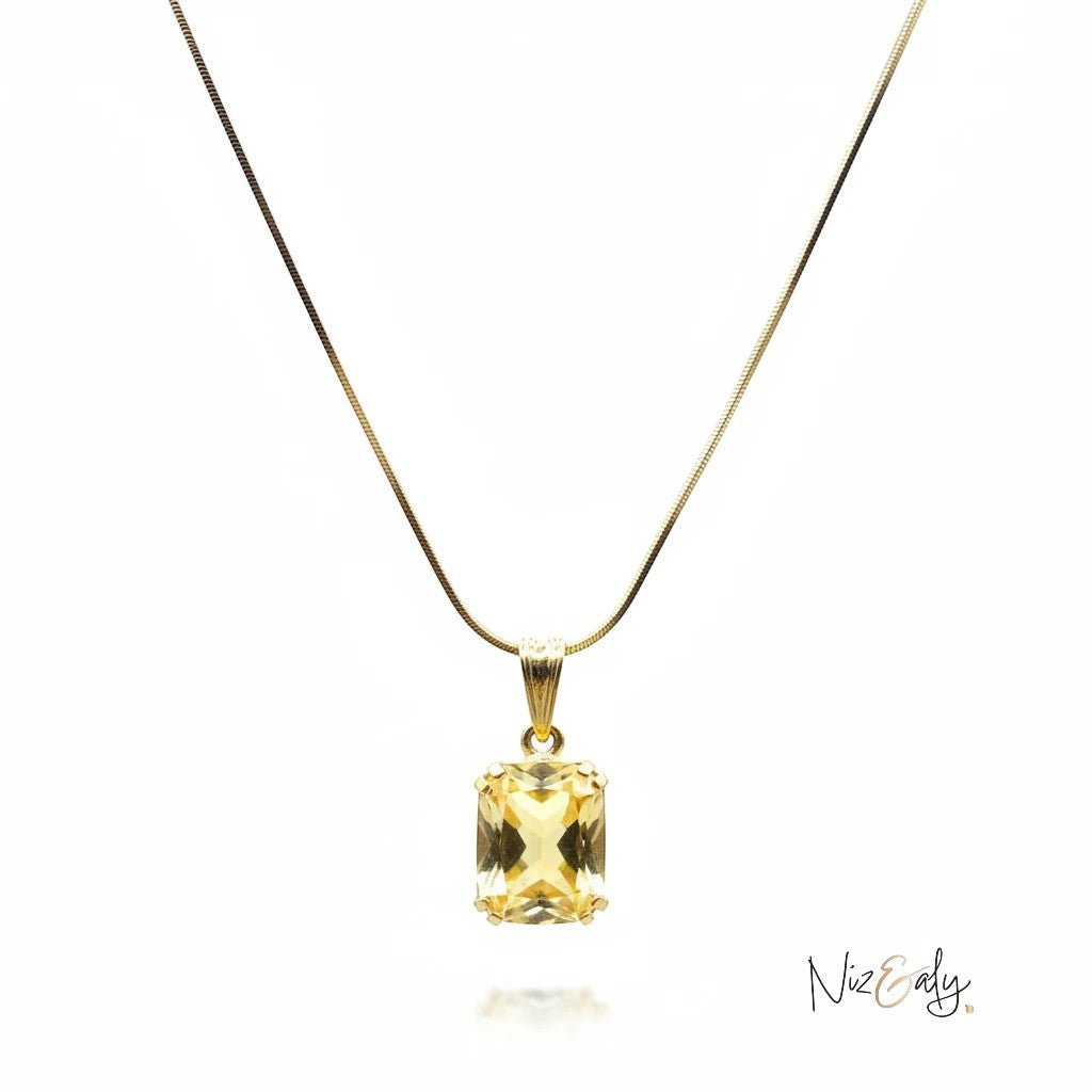 Niz & Aly raw citrine pendant necklace featuring a golden rectangular gemstone on a delicate gold chain