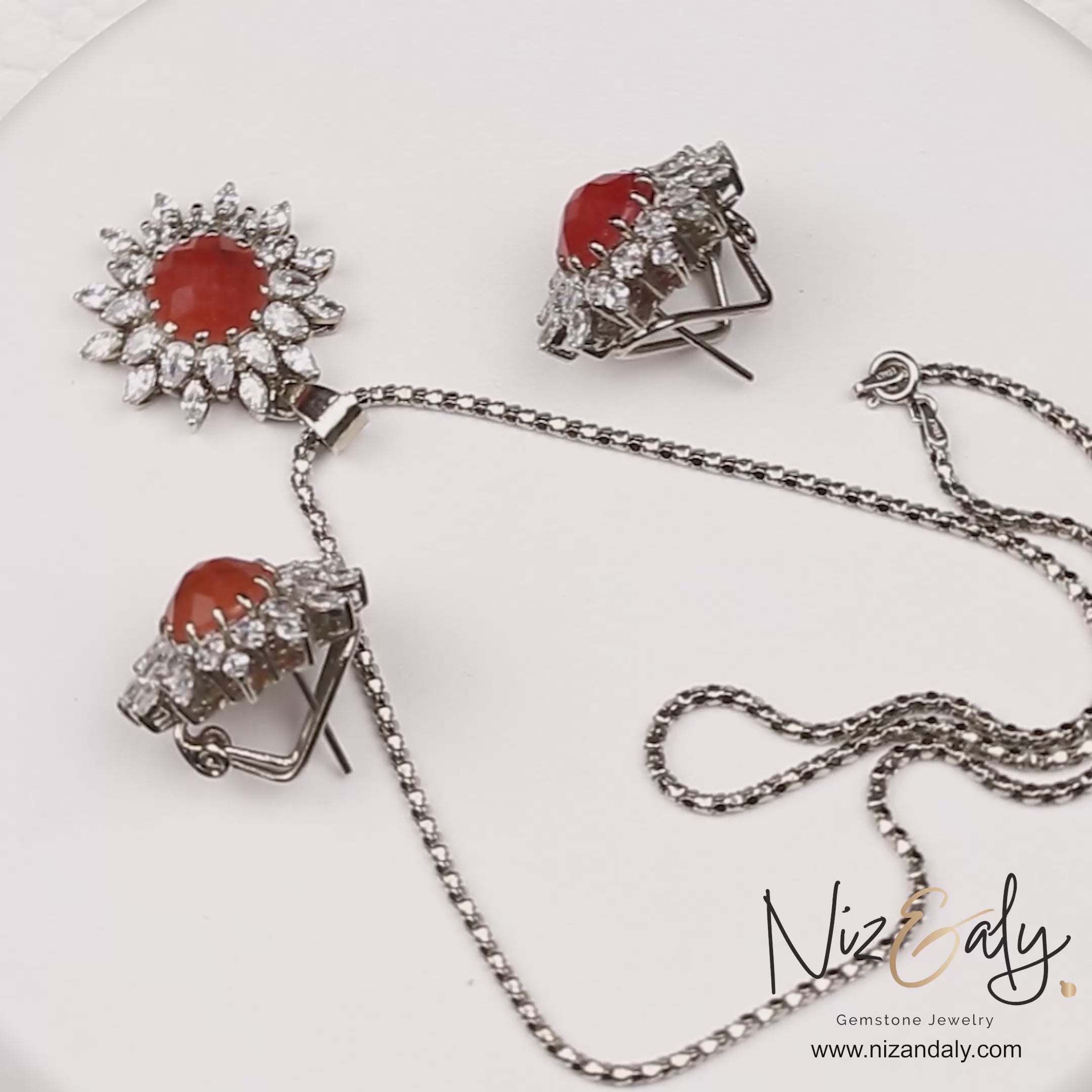 Stunning Faceted Carnelian  Quartz Pendant Set