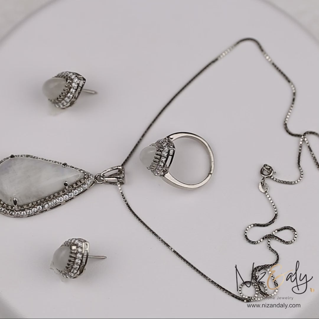 Teardrop Blue Flash Moonstone Pendant Set